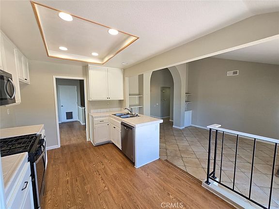 3rd image of 10504 Strathmore Dr