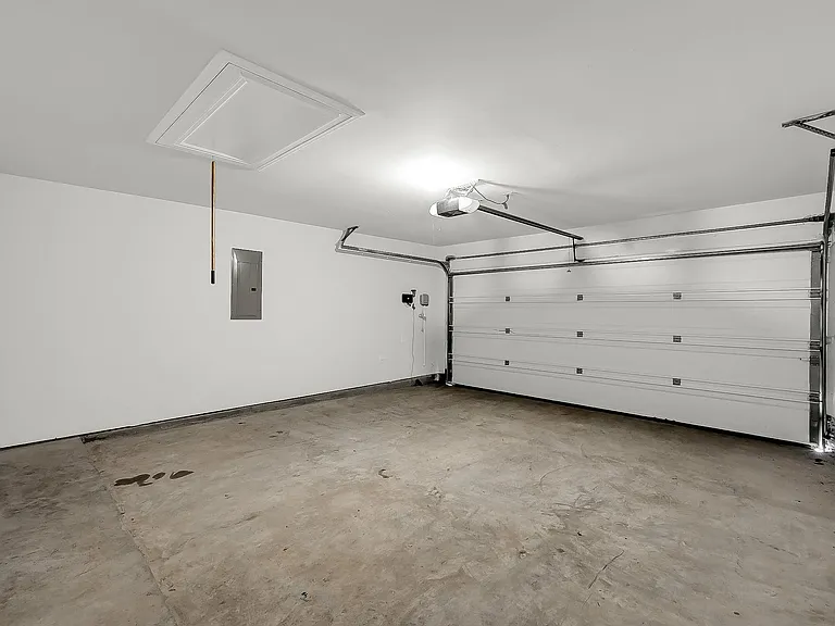 328 Rise Ln — Photo 49