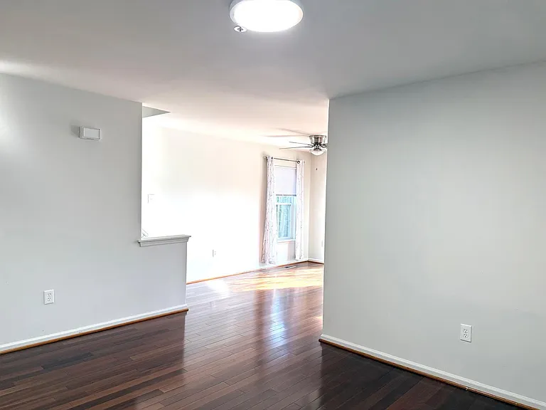 610 Brentwood Ct — Photo 12