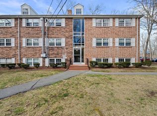 85 Farrwood Ave APT 2, North Andover, MA 01845