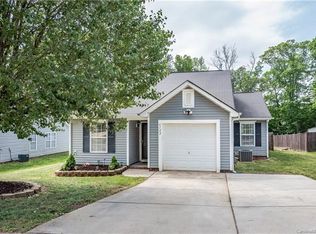 6122 Sid Crane Dr, Charlotte, NC 28216