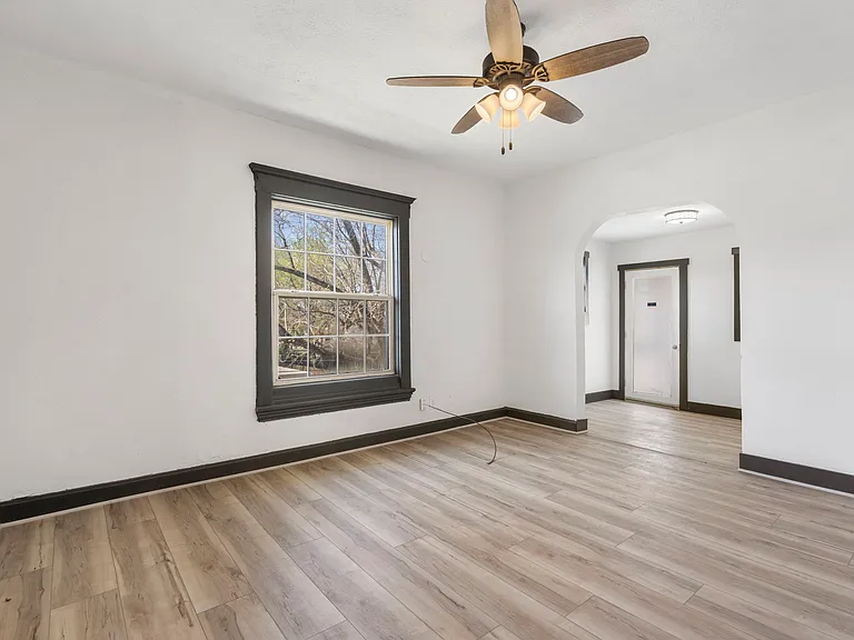649 South Ave — Photo 28