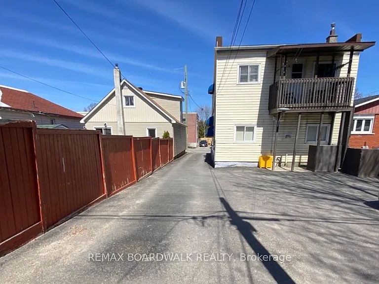 332 Shakespeare St #1 — Photo 24