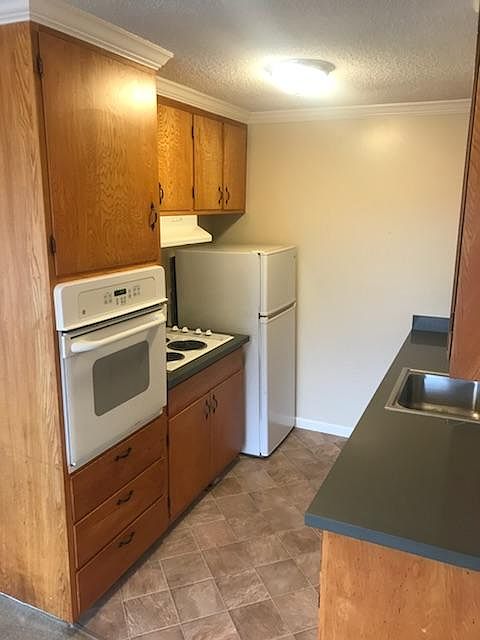 1st image of 2221 Princeton Dr #4