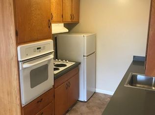 2221 Princeton Dr #4, San Bruno, CA 94066