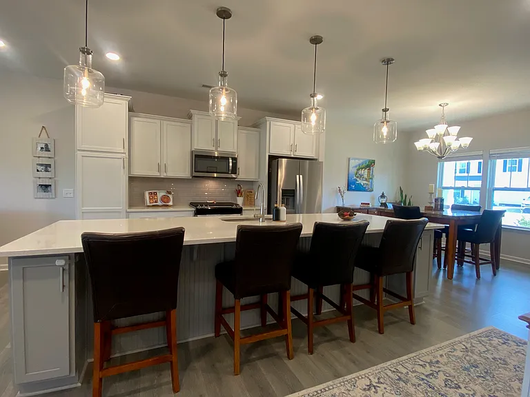 2440 Dukes Hollow Ct — Photo 6