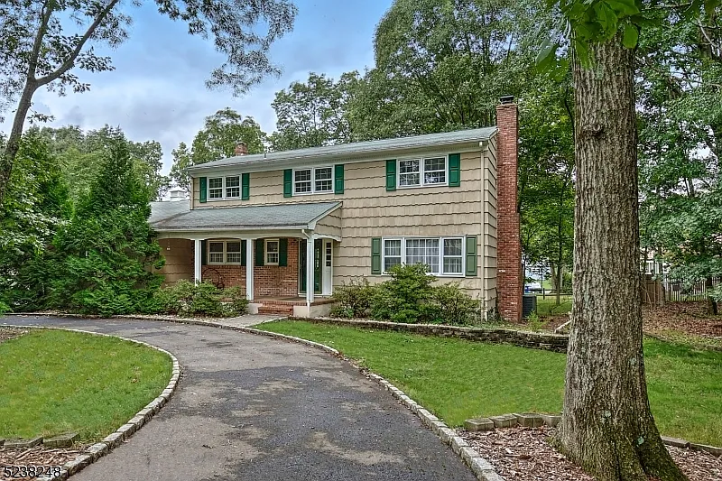 65 Ivy Ln photo 1