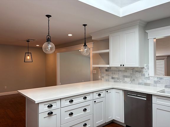5th image of 17960 Mirasol Dr