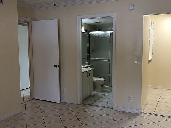 5th image of 1995 SW Silver Pine Way APT 119-B1