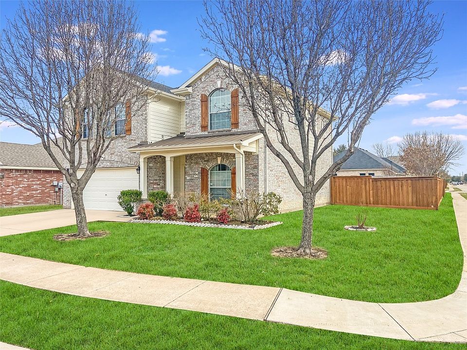 1st image of 3259 Guadaloupe