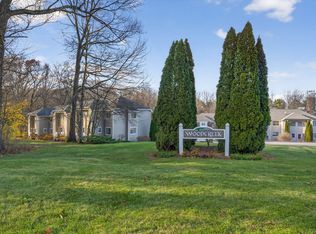 80 Country Ln APT 11, Vernon, CT 06066