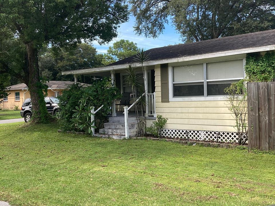1st image of 7601 N Highland Ave