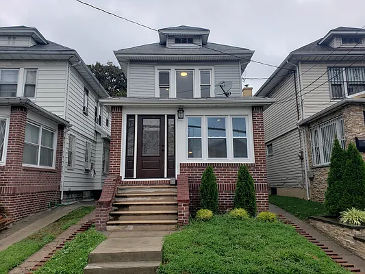 Sold by Value Realty Group | media 13