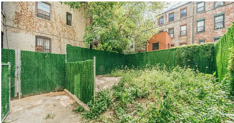 Rented by Loom Capital Group Inc. | media 28