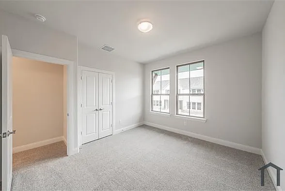 9709 Thorncrown Ln — Photo 19