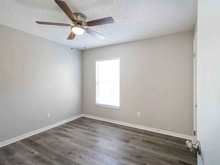 1831 Coyote Pl — Photo 11