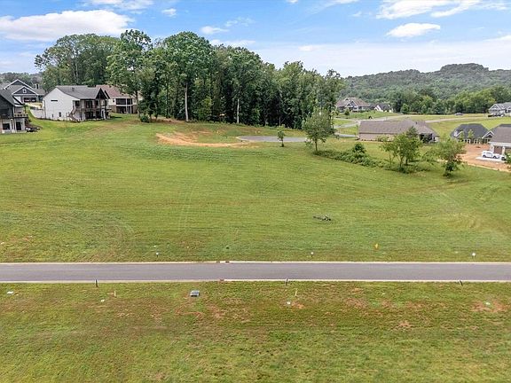4th image of 2705 Chestnut Ln