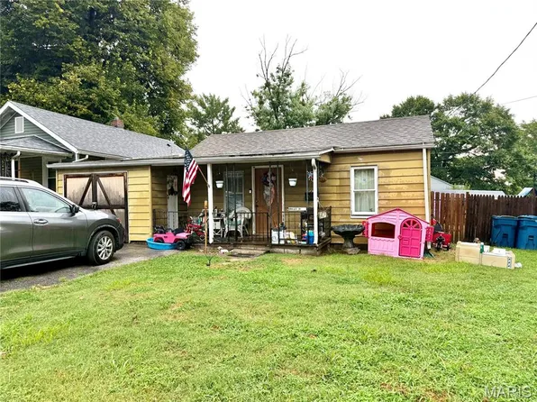 3432 Thomas Ave, Alton, IL 62002