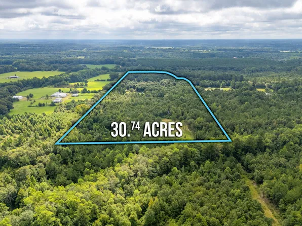 8362 Davis Rd, Laurel Hill, FL 32567