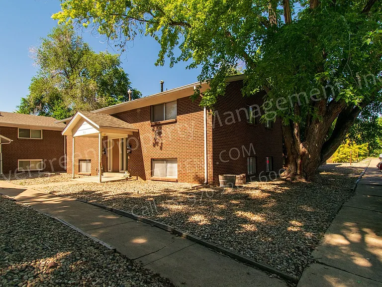 V-06 — Photo 2
