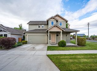 3062 NE Red Oak Dr, Bend, OR 97701