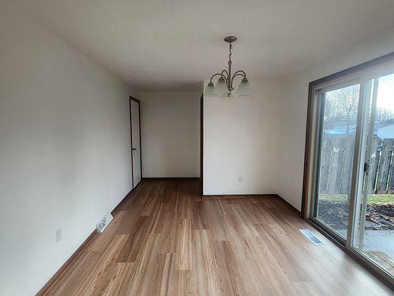 2nd image of 1075 Baier Ave