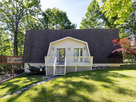3rd image of 218 Bethel Ln