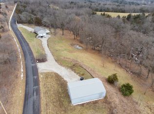 5980 E Claysville Rd, Hartsburg, MO 65039