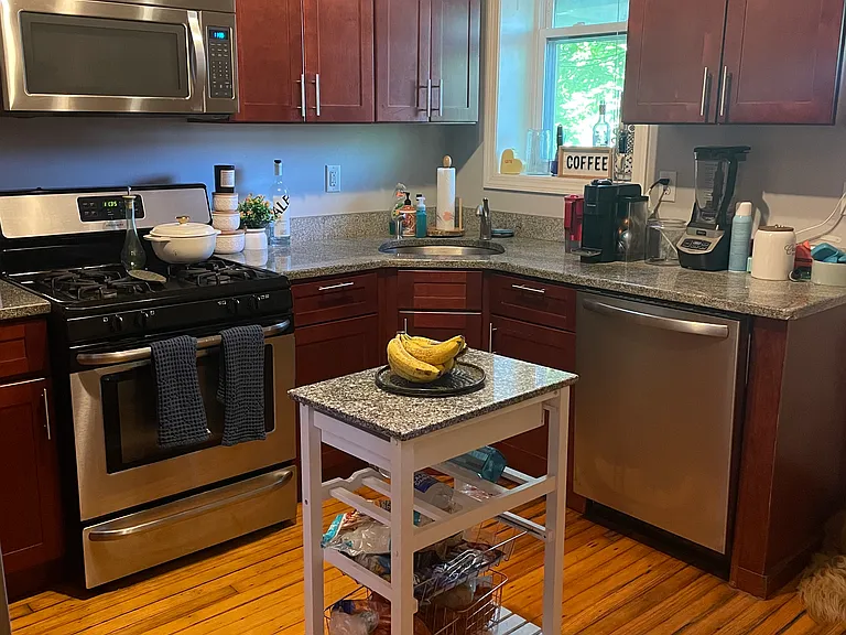 584 Madison Ave #2 — Photo 4