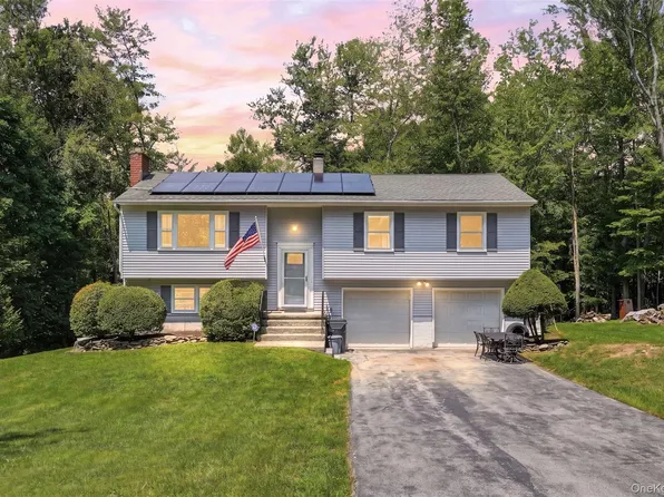 12 Talbot Drive, Pleasant Valley, NY 12569
