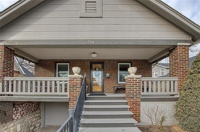 1st image of 716 E Missouri Ave