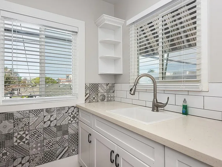 1527 Seal Way #4 — Photo 14