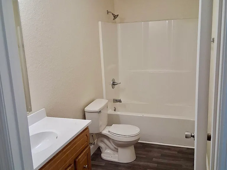 1757 Broadway St #3 — Photo 9
