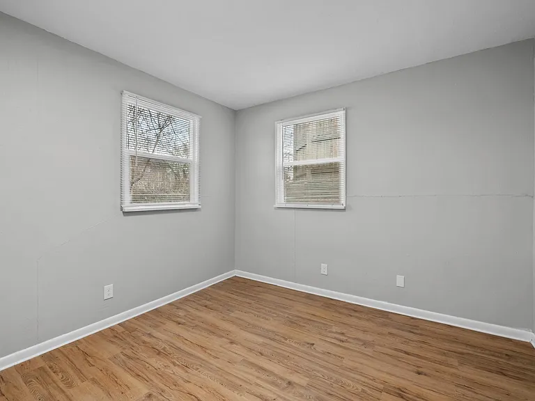 4570 1/2 W Center Ave — Photo 22