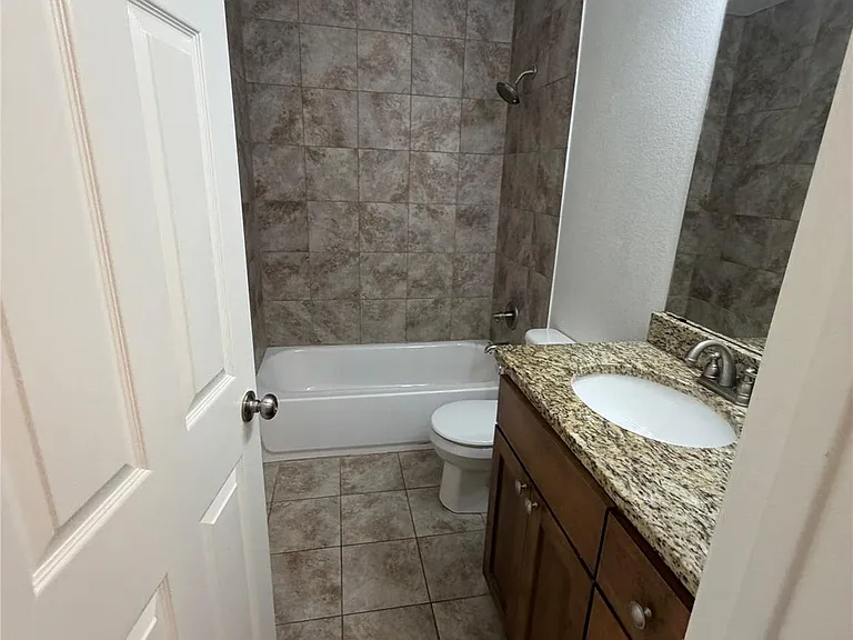 146 Mauna Kea Ln #B — Photo 13
