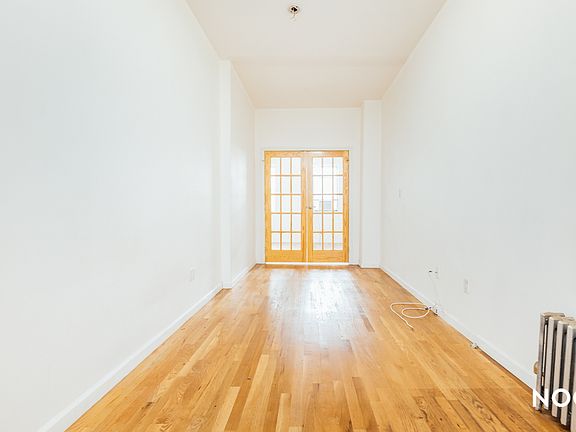 5th image of 864 Metropolitan Ave #L2