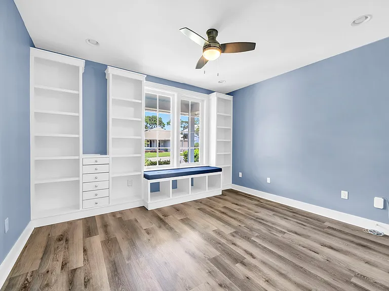 364 Carson Oaks Ln — Photo 33