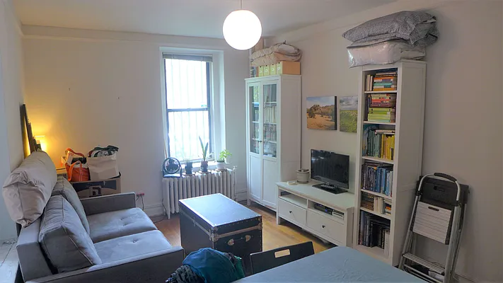 Rented by Garfield Realty  | media 12