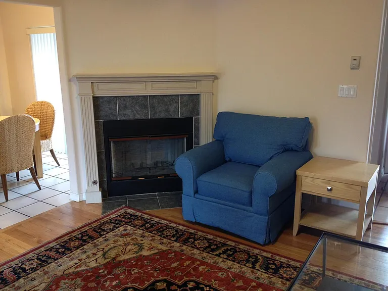 2506 46th St #F — Photo 7