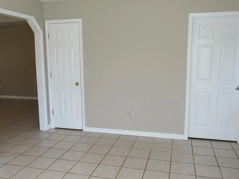 1700 Lake Mars Ave — Photo 7