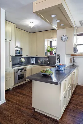 Sold by Stribling | media 13