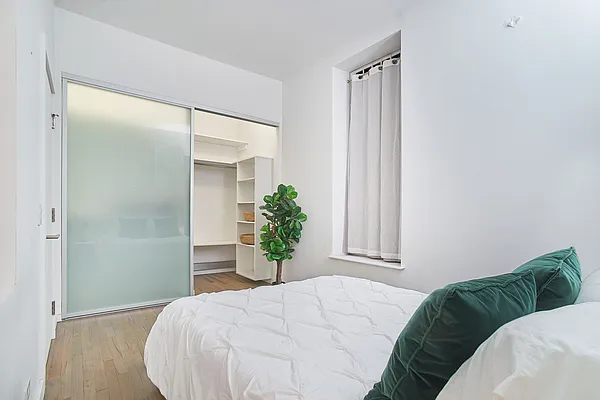 Sold by Compass | media 14