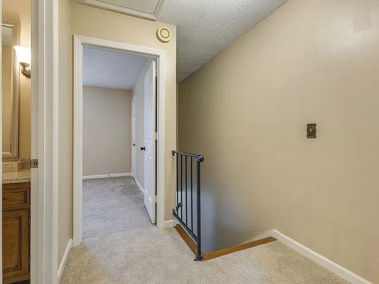 5768 Stone Brook Dr — Photo 18
