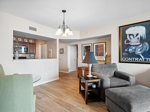 3rd image of 3020 NE 32nd Avenue #1211