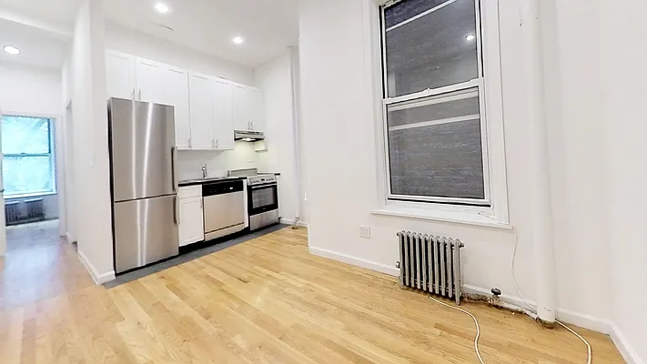 Rented by Bond New York | media 1