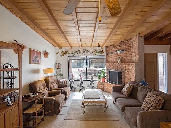 3rd image of 2560 W Tolosa Cir