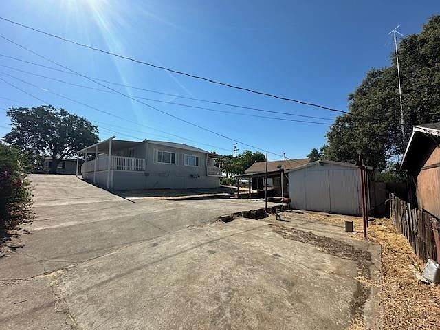 1st image of 4015 Eureka Ave