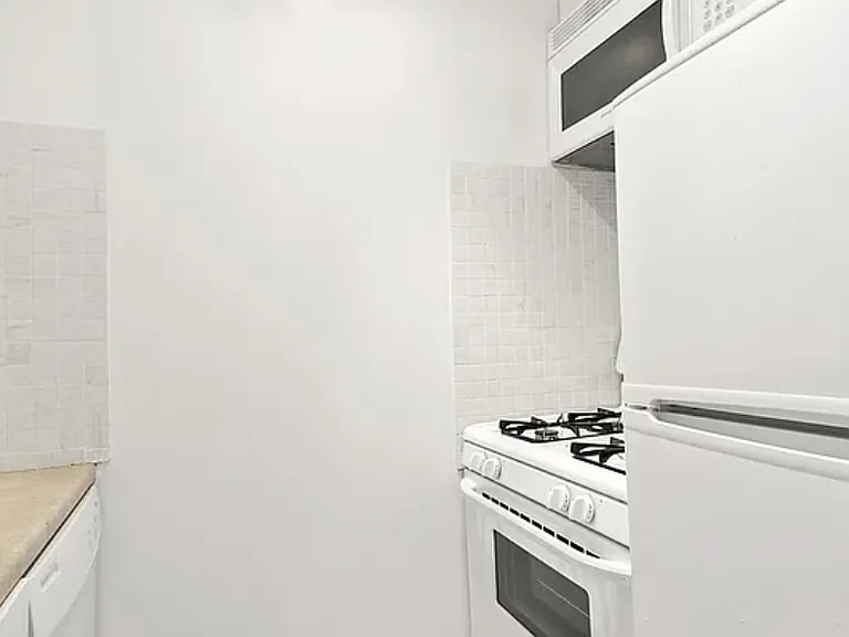 393 W 49th St #4M — Photo 5