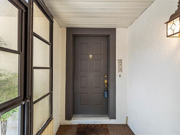 5th image of 277 Overstreet Ct