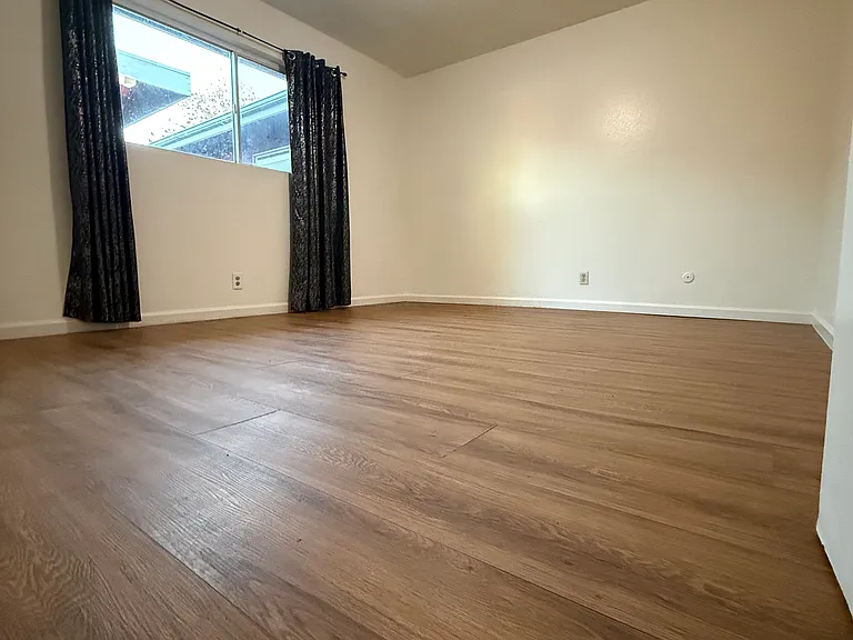 8121 Kiltie Way #8125 — Photo 3